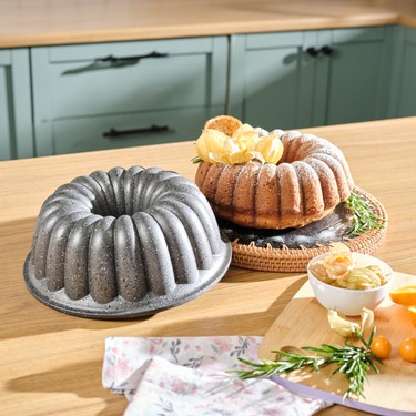 Karaca Cake Pro Dilimli Antrasit Döküm Kek Kalıbı